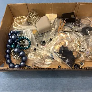 Assorted Jewelry