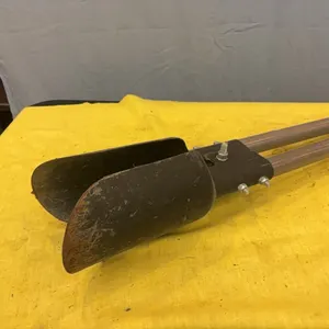 Post hole digger