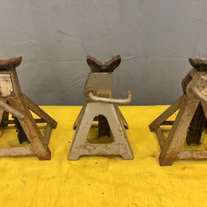 Jack stands