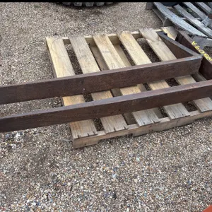 PAIR OF 5FT FORKS