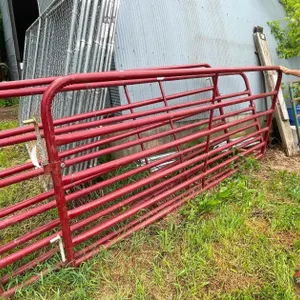 (1) New Red 10ft Gate