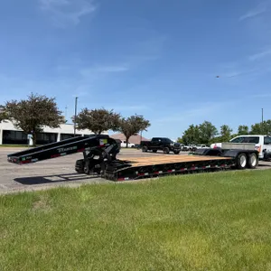 2006 Towmaster Titanium T-70DTG Lowboy Trailer