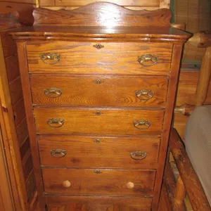 Wood 5-Drawer Dresser