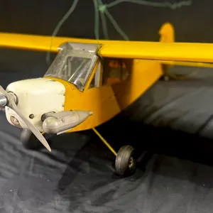 VINTAGE PIPER J-3 CUB STYLE MODEL AIRPLANE - GAS POWERED YELLOW TRAINER 6FT WINGSPAN 4FT LENGTH