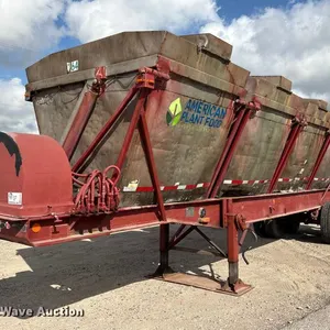 1988 Killebrew fertilizer delivery trailer