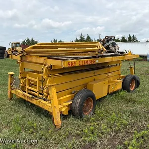 Sky Climber scissor lift