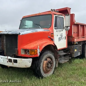 1993 International 4900 dump truck