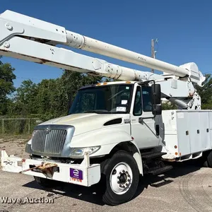 2008 International DuraStar 4300 bucket truck