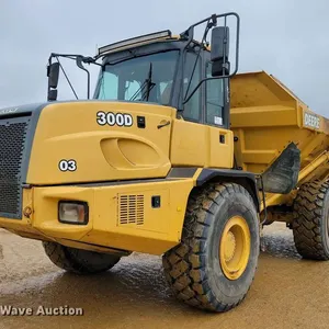 2003 John Deere 300D articulated haul truck