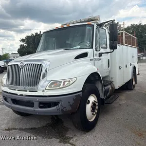2010 International 4400 utility / service truck