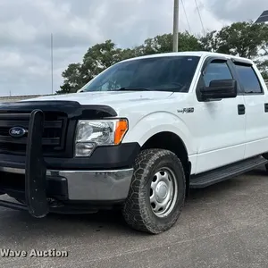 2013 Ford F150 Crew Cab pickup truck
