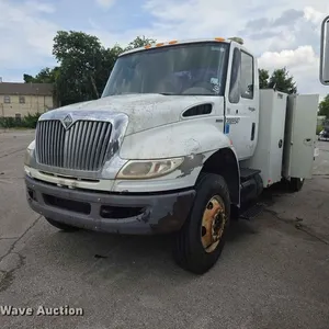 2009 International 4400 utility / service truck