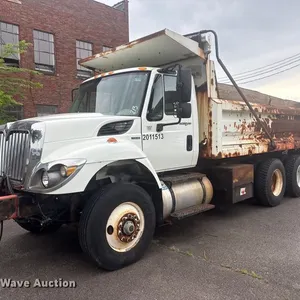 2011 International 7400 dump truck