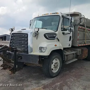 2018 Freightliner 108SD dump truck