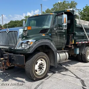 2013 International WorkStar 7600 dump truck