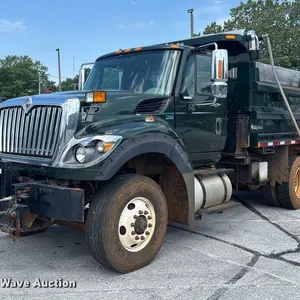 2013 International WorkStar 7600 dump truck