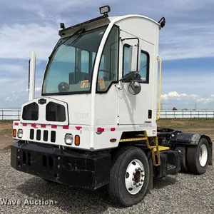 2020 Autocar XSpotter yard truck