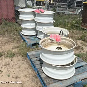 (10) 24.5 steel wheels