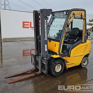 Jungeinrich Gas Forklift, 3 Stage Free Lift Mast, Side Shift, Forks 