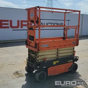 2018 JLG 1932R 