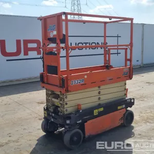 2018 JLG 1932R 