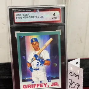 Graded Ken Griffey Jr. Baseball Card