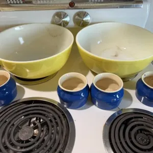 Pyrex & Stoneware