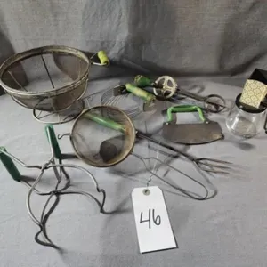 VTG KItchen Utensils, Mesh Strainer & Nut Grinder