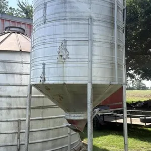 Overhead Feed Bin & Stand