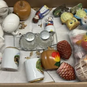 Vintage Salt & Pepper shaker lot