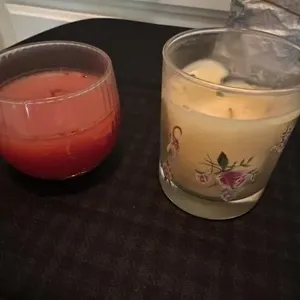 Candles approx 3 inches. The red candle is 6