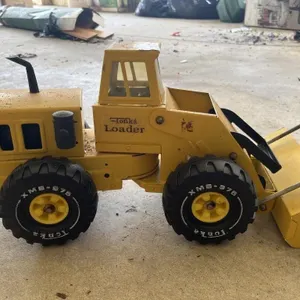 1970s Mighty Tonka Front End Loader features a