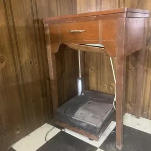 Sewing machine table 22inLx16.24inWx30.75inH and