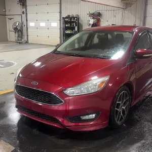 2015  Ford  Focus  SE Sedan