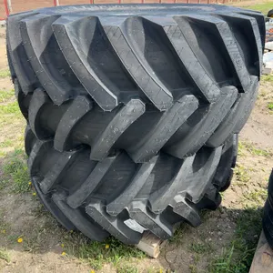 UNUSED Pair of AMERICAN FARMER 28L-26 tires