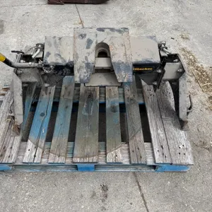 OFFSITE - Hitchhiker king pin fifth wheel plate assembly