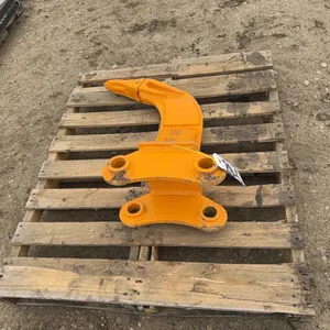 1 - NEW/UNUSED CAT C-305 RIPPER