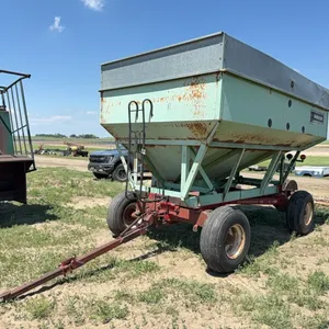 0660 - Parker 2600 Gravity Wagon