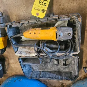 Dewalt DW402 Electric Angle Grinder                                                                                                          Removal w