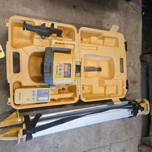 Topcon RL-H3CS Rotating Laser w/ Tripod Stand                                                                                Removal will begin on Thu