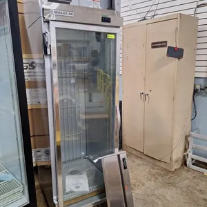 Beverage Air Single Glass Door Reach-In Refrigerator, 32"x28"x82.5"
