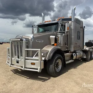 2014 Kenworth T800 8x6 Tri/A Sleeper Truck Tractor