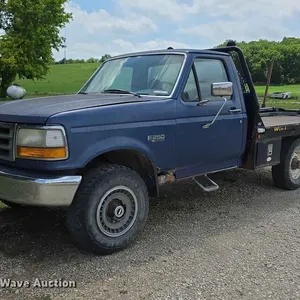 1994 Ford F250 XL bale bed pickup truck