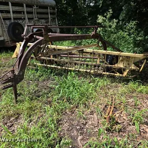 New Holland 256 hay rake