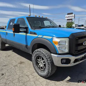 2015 Ford F350 Crew Cab 4x4 Truck
