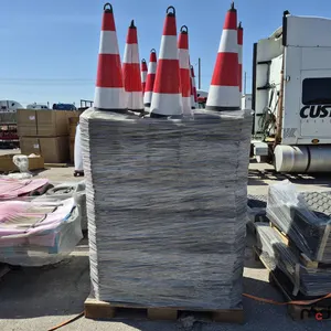 (250) SDLanch Safety Traffic Cones
 UNRESERVED