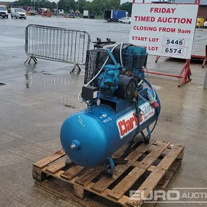2012 Clarke SE25C200 
