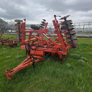 18ft Hutchmaster Disc-Located offsite by Aberdeen, SK