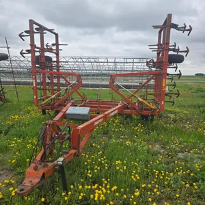 29ft Morris Challenger II L225 Cultivator-Located offsite by Aberdeen, SK