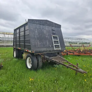 16ft Grain Trailer with Tarp (approx 500 bushel)-Located offsite by Aberdeen, SK